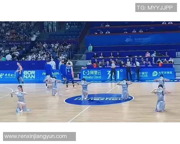 当篮球明星遇上爱恋甜心的心跳瞬间与梦想交织的浪漫故事 当篮球明星遇上爱恋甜心的心跳瞬间与梦想交织的浪漫故事